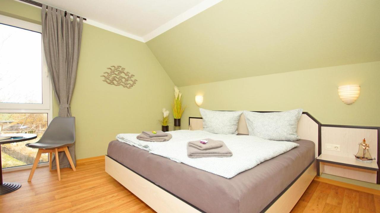 F-1010 Strandhaus Moenchgut Bed&Breakfast Dz 37 Strandnah, Inkl Fruehstueck Lobbe Dış mekan fotoğraf